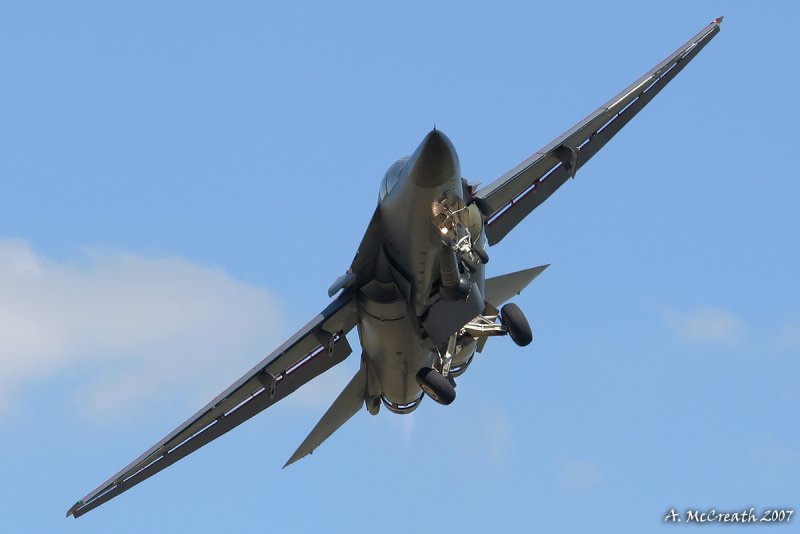 RAAF F-111 - 16 Mar 07 - Airshow Practice