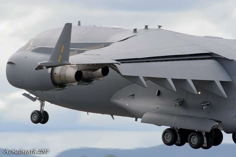 RAAF C-17 - 18 May 07