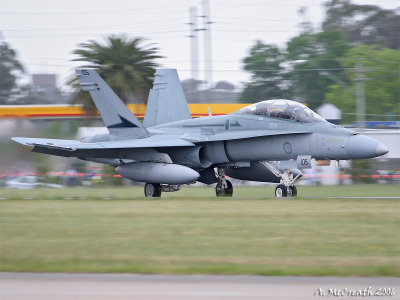 RAAF Hornet - Richmond Airshow 21 Oct 06