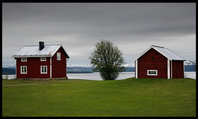 Living by Lake Kallsjn - Sweden 2007