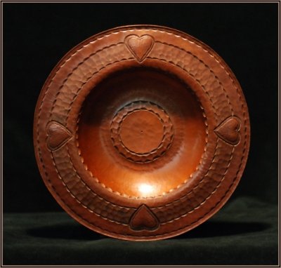 Rimmed Bowl - Hearts Pattern