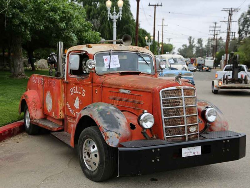 1946 Mack Tow Truck