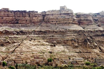 Canyon wall, the canyon enclosing Imam Yahya's palace