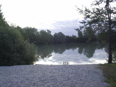 pete__alistair_fishing_france_2007