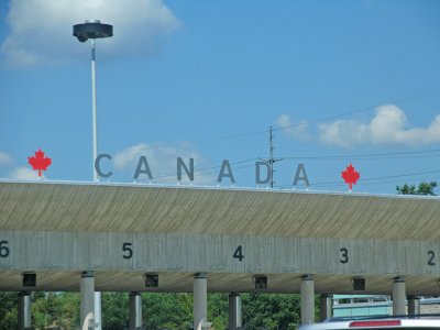 IMG_1807_Entering Canada