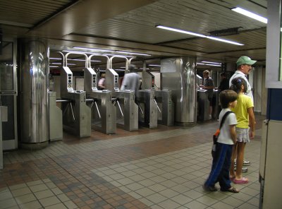 IMG_1593_Getting tickets for the Subway