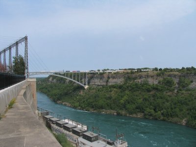 IMG_1959_Rainbow bridge to USA (NY)