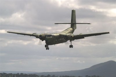 RAAF Caribou - Landing