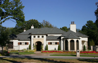 Exterior Front 2.jpg