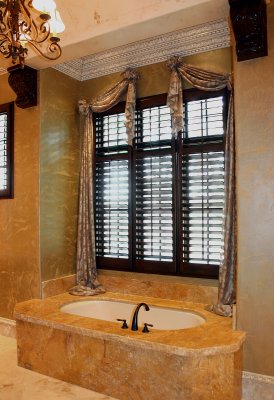 Master Bath Tub.jpg