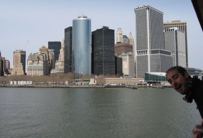 ferry returns to Manhattan