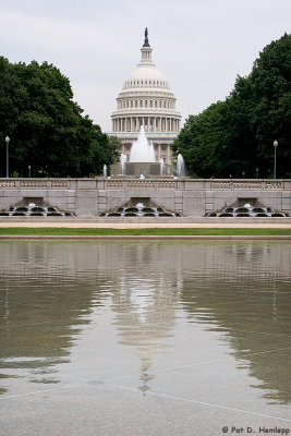 Capitol and fountain