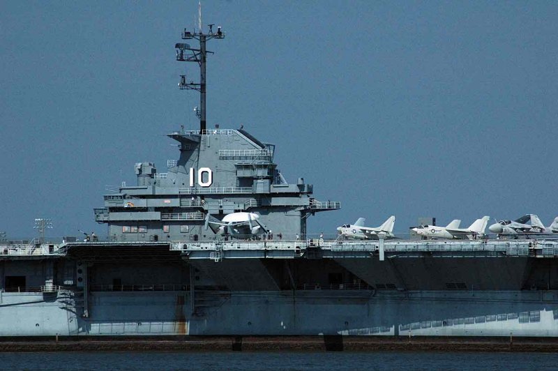 USS Yorktown 6183