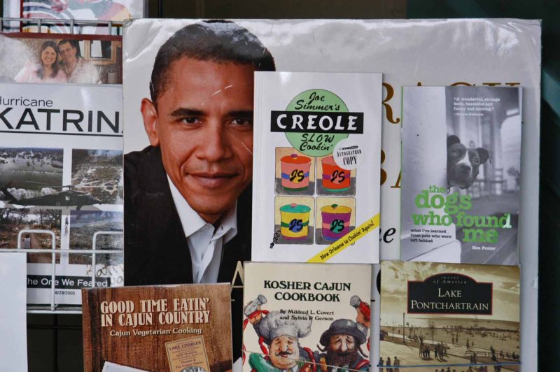 NO9612 Obama's Hawiian Creole Cooking. Now in the Creole cooking section...