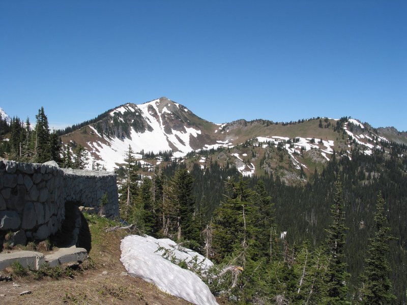 Dege Peak