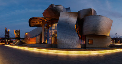 Guggenheim panoramica nocturna