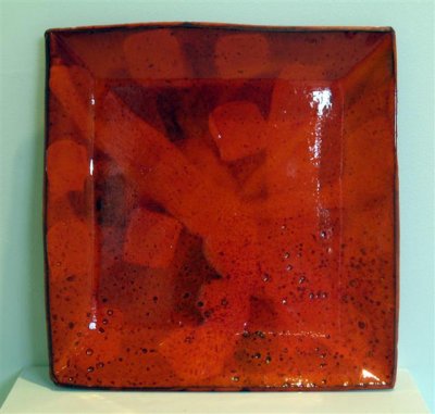 large red platter