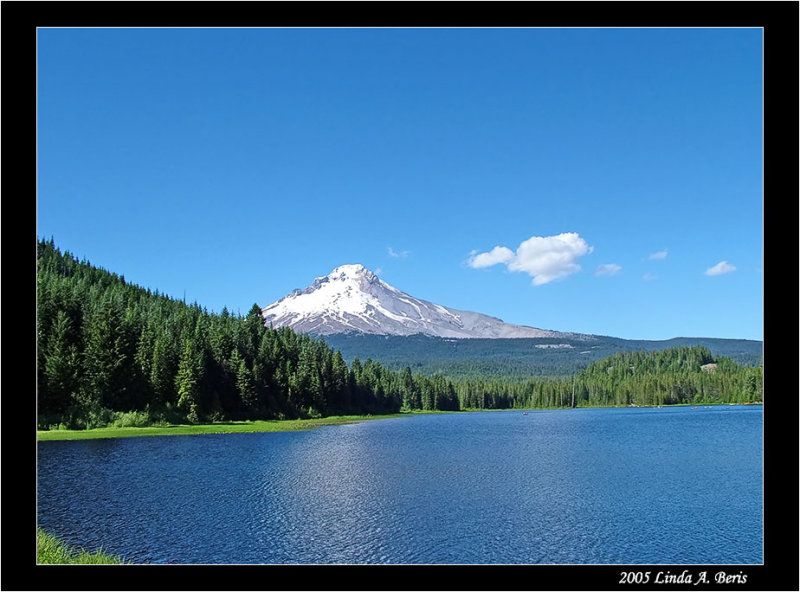 Trillium Lake near Mt. Hood