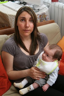 Maman et Florian dans ses premiers habits (0629)