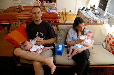biberons en famille (P0889)