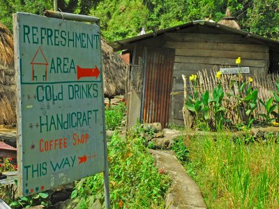 refreshments up ahead ! /8^0)_philippines.jpg