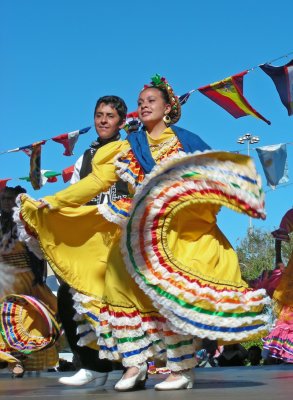 mexican dancers.jpg