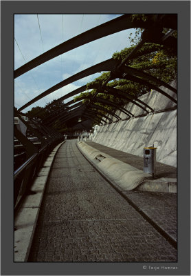 railway station Zurich -walkway above #1