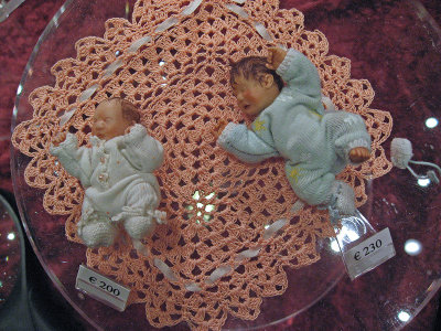 Alla fiera, le mini bambini  .. 1403Angie's Miniatures, Svizzera