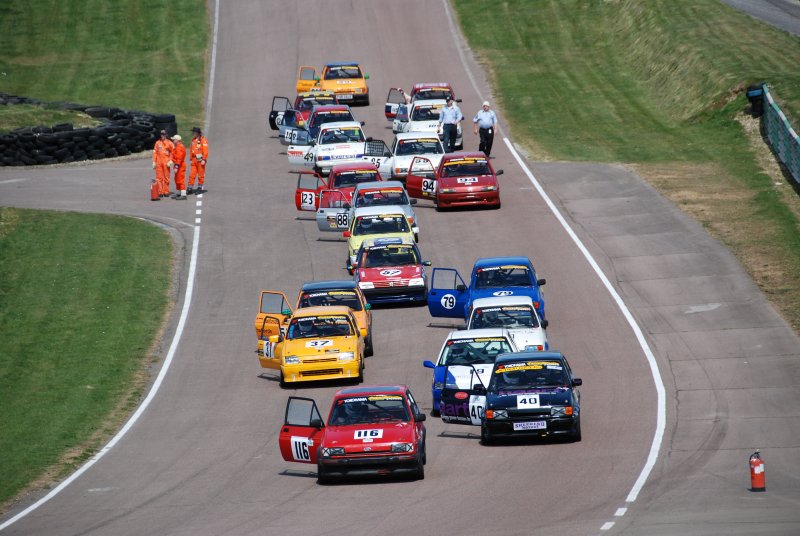 Lydden-121.JPG - Waiting for the Restart