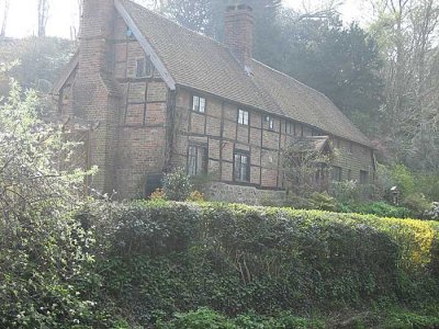 fascinating old house - enterdent