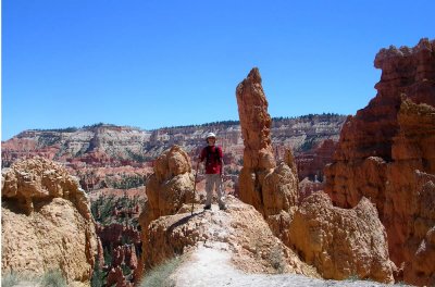 Sam on the edge of the world, Bryce Canyon