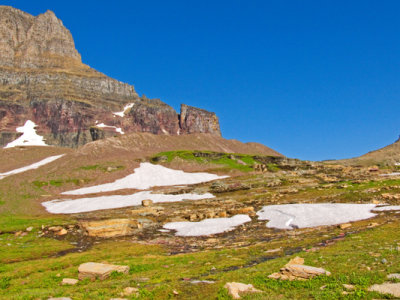 zP1010204 Looking northwards from trail to Hidden Lake Overlook in Glacier National Park.jpg