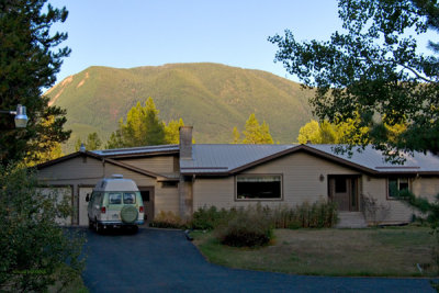 zP1010748 Evening sun behind Montana home - Heather the camper van.jpg