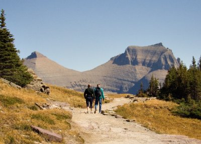 zCRW_3176 Hiking back towards Logan Pass Visitors Center.jpg