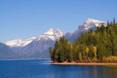 z_MG_4669 Glacier mountains Lake MacDonald autumn colors.jpg
