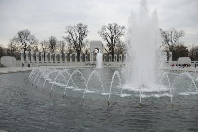 ww2 memorial LND5894.jpg