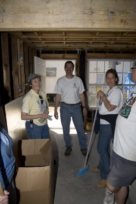 Biloxi Mission Trip 2007-131.jpg