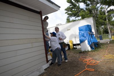 Biloxi Mission Trip 2007-189.jpg