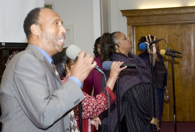 SingingGroup_0078.jpg