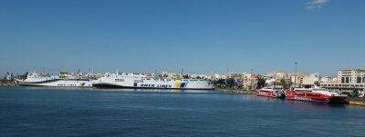 071002-005-Le Piree.jpg