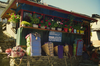 Porters rest stop, Annapurna.