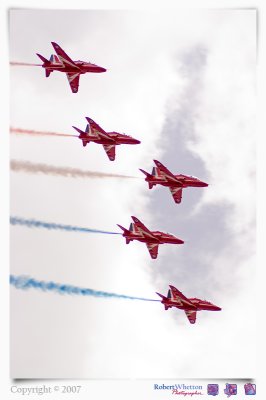 424 Red Arrows 2007.jpg