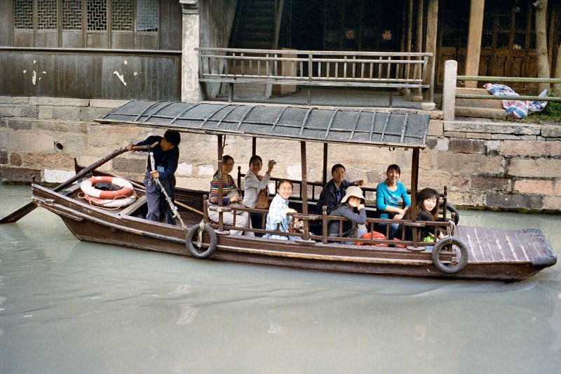 2006 - China - Wuzhen - DS061127143546