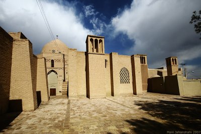 Mosque of Naeen - outside