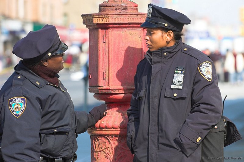 PoliceWomen at Bay Ridge in Brooklyn (2).jpg