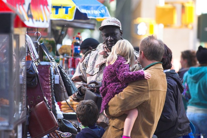 Street market in New York.jpg