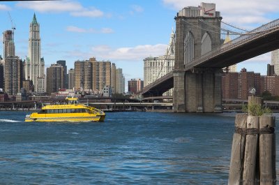 Taxi Boat on East River in New York.jpg