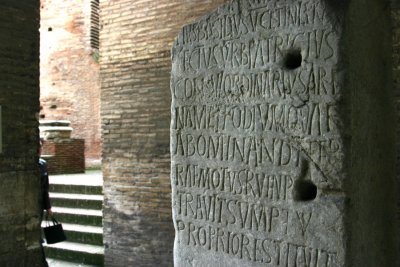 Colosseum-stone_0703