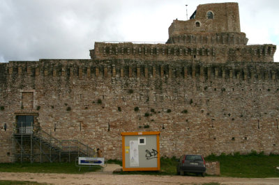 entry trailer to Rocca Maggiore