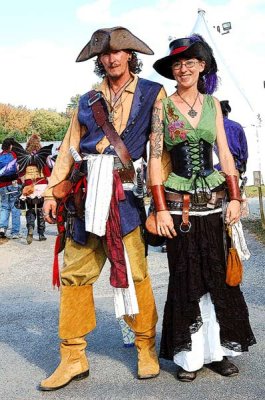 Pirate Couple